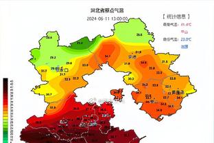 詹姆斯反击打莫兰特上篮没进 认为被打手和哈姆一起与裁判交涉